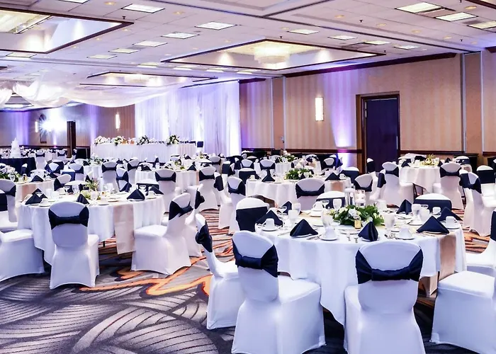 Hotel Doubletree By Hilton Chicago/alsip 3*