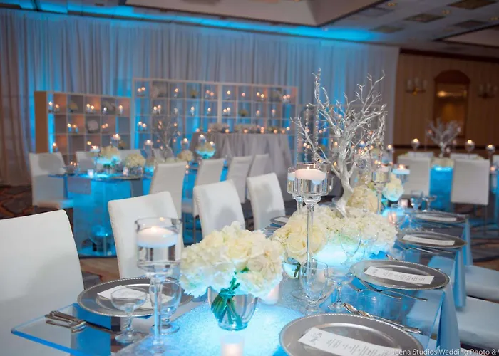 Doubletree By Hilton Chicago/alsip Alsip