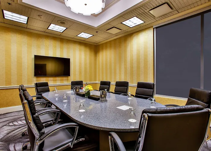 Doubletree By Hilton Chicago/alsip 3*